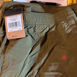 J8 The North Face  Adventure Short Men’s XXL Military Olive NWT